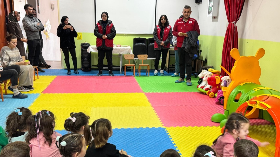 Türk Kızılay Salıpazarı İlçe Temsilciliğinin okulumuzu ziyareti